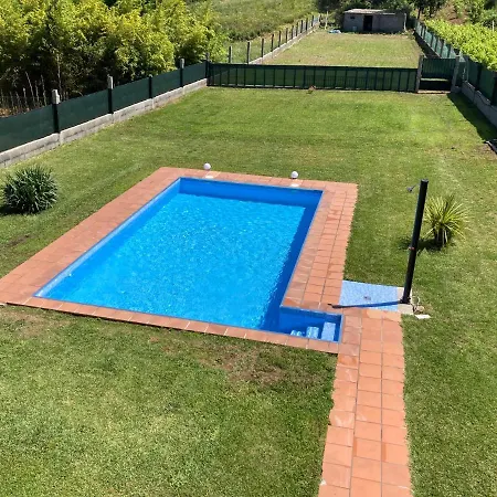 Holiday home Finca A Cubelina. Casa Con Piscina En La Ria De Arousa *