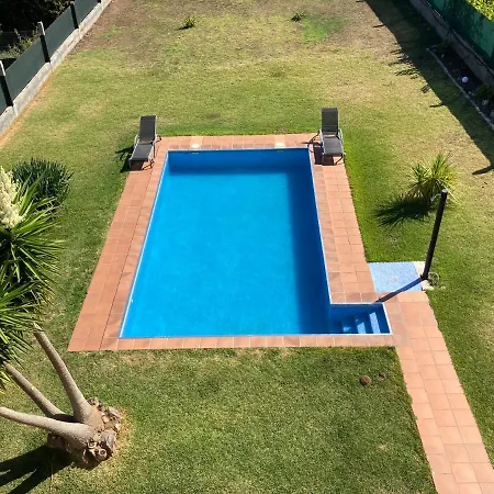Finca A Cubelina. Casa Con Piscina En La Ria De Arousa